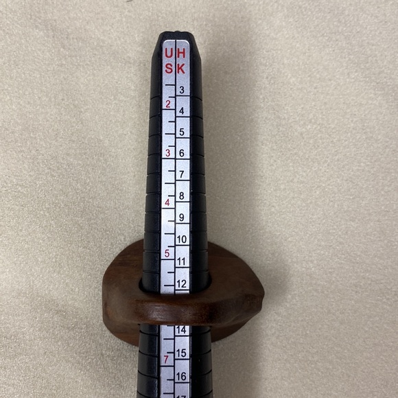 Unique Wood Ring 5.5 - Picture 6 of 6